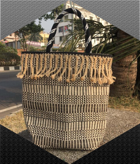 Ladies Jute Solder bag