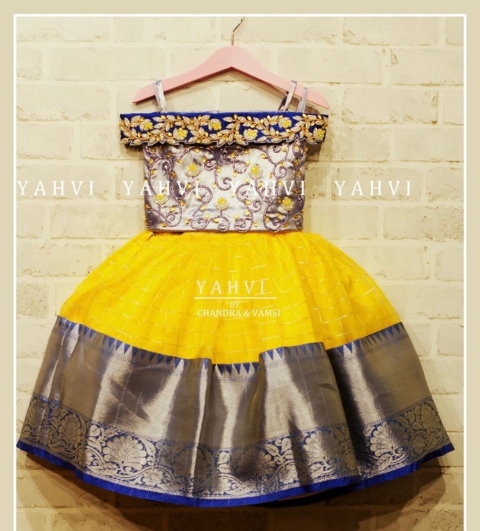 Dhuty Tops