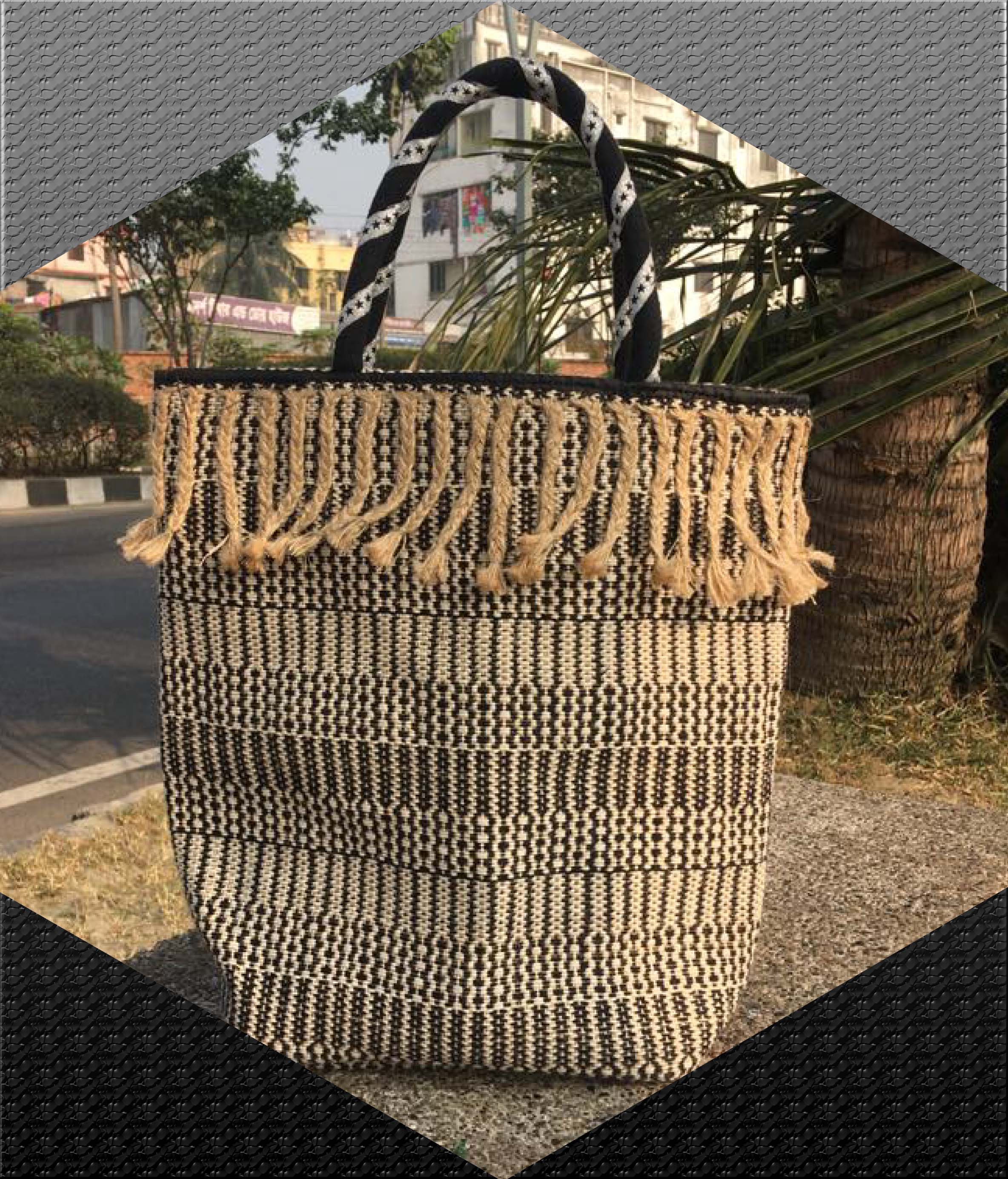 Ladies Jute Solder bag