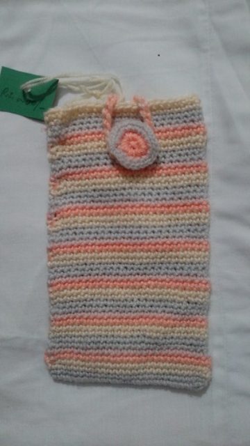 Crochet Mobile Pouch