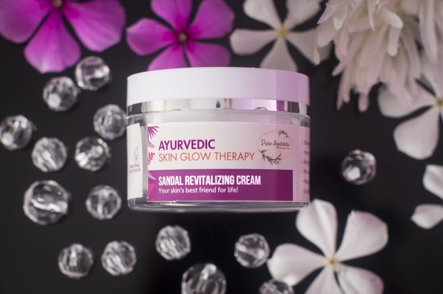 Sandal Revitalizing Cream