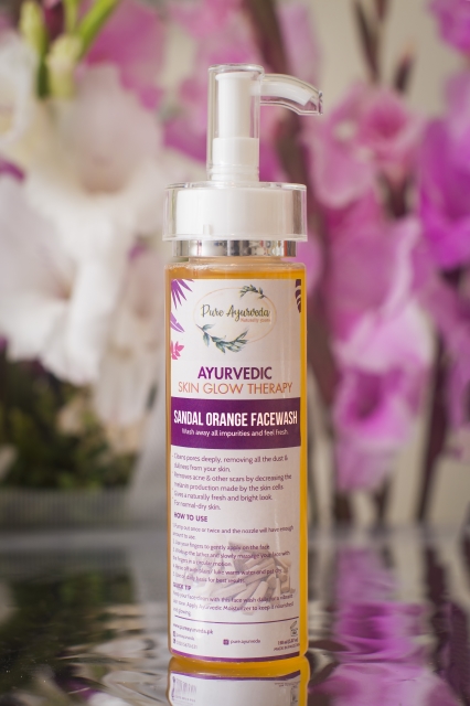 Sandal Orange Face Wash